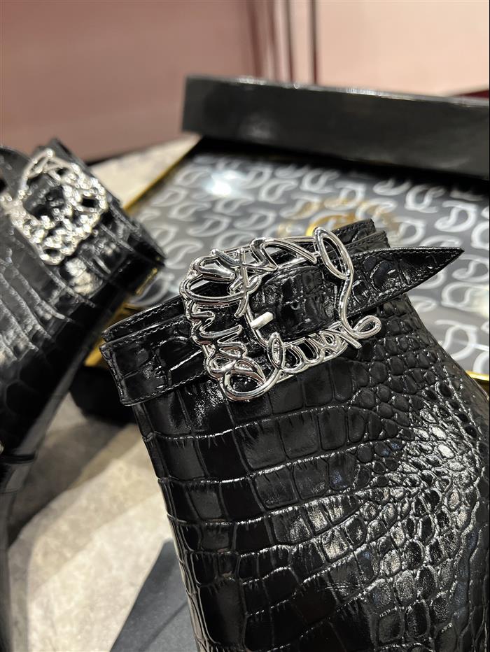 20251128173147823 390